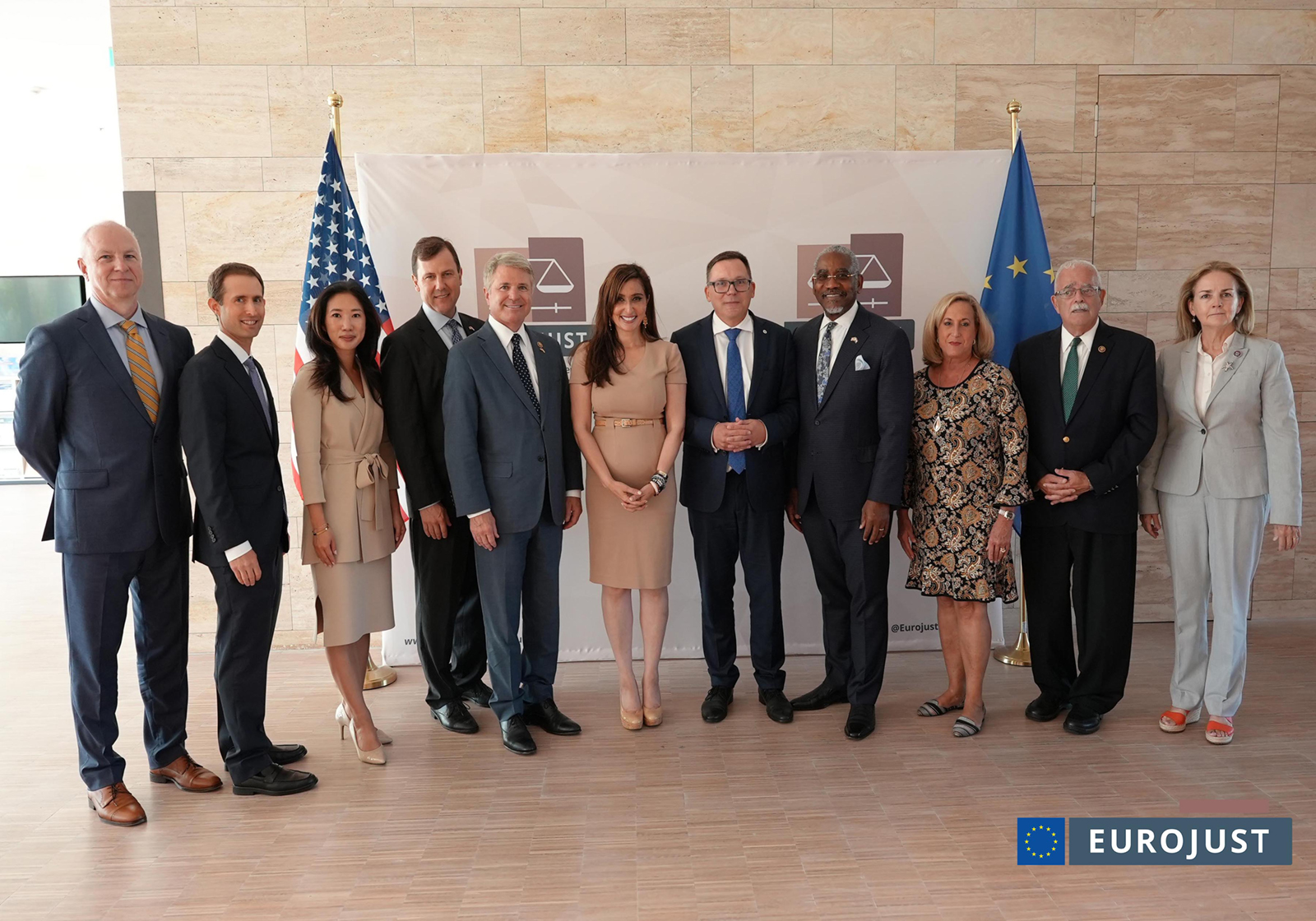U.S. House of Representatives Foreign Affairs Committee with Chairman Michael McCaul (fifth from left) and Eurojust President Ladislav Hamran (fifth from right)