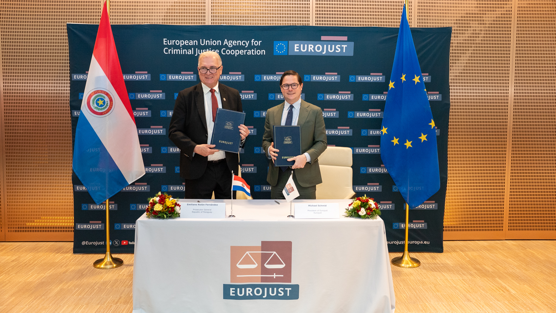 Signing working arrangement