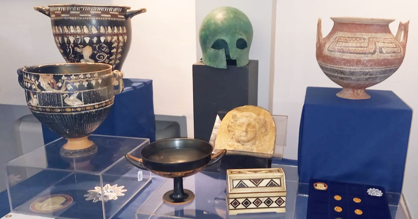 artefacts