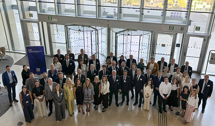 Group picture of participants