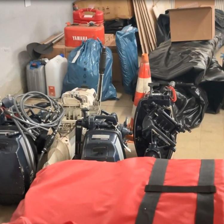 Storage of rubber boats