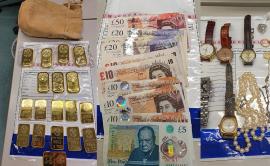 Valuable assets seized: jewelry, money, watches, gold and platinum