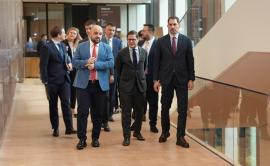 Mr. Bojan Bozovic, Minister of Justice (left) and Mr. Milorad Markovic, Supreme State Prosecutor, Montenegro (right) with Eurojust President Michael Schmid