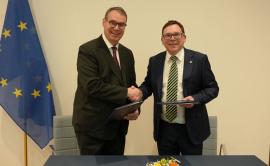 Eurojust President Mr Ladislav Hamran and OLAF Director-General Mr Ville Itälä